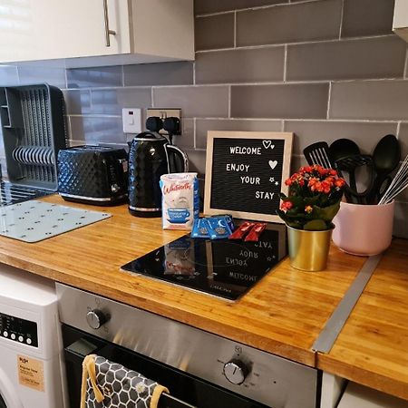 Cosy Studio With Kitchenette And Private Bathroom - 15Mins To Central London! Eksteriør billede